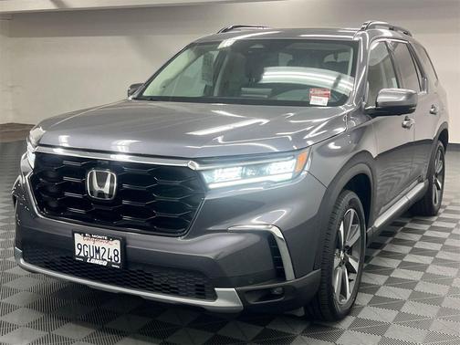 2023 Honda Pilot AWD Elite
