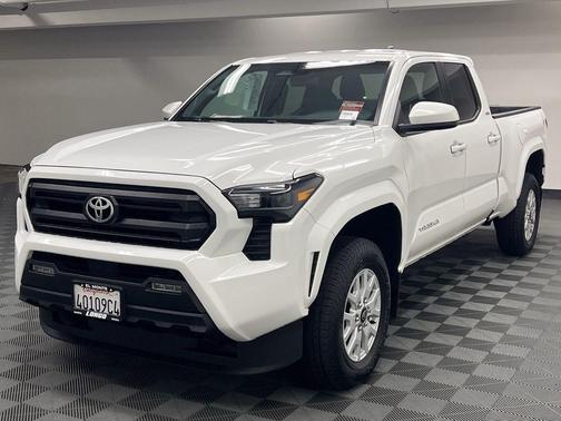 Ice Cap 2024 Toyota Tacoma SR5