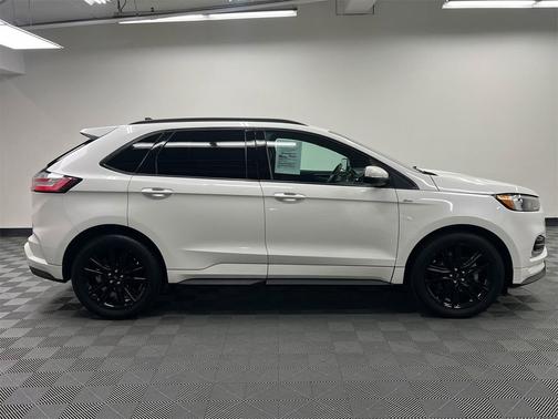2020 Ford Edge ST