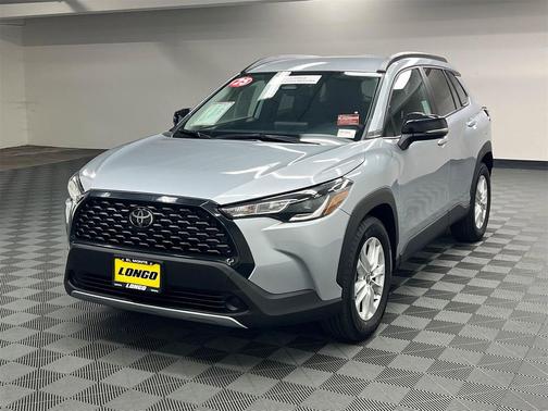2025 Toyota Corolla Cross LE