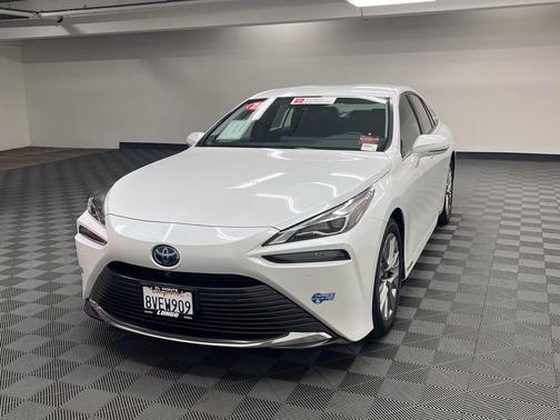 Oxygen White 2021 Toyota Mirai Base