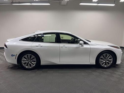 Oxygen White 2021 Toyota Mirai Base