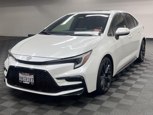 Wind Chill Pearl 2024 Toyota Corolla XSE