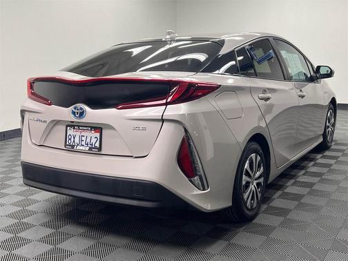 2022 Toyota Prius Prime XLE