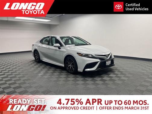 2023 Toyota Camry SE
