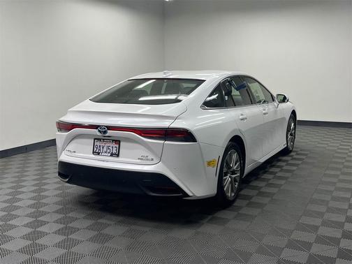 2022 Toyota Mirai Base