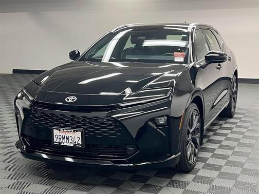 2025 Toyota Crown Signia Limited