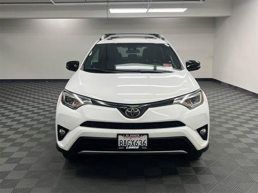 2017 Toyota RAV4 SE