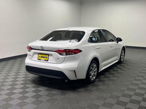 Ice Cap 2026 Toyota Corolla LE