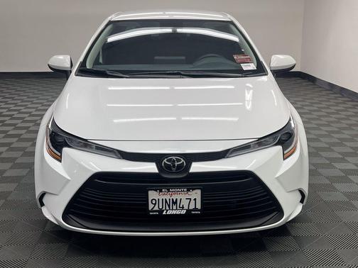 Ice Cap 2025 Toyota Corolla LE