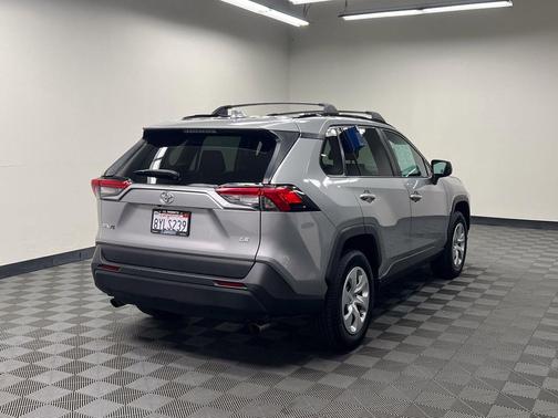 Silver Sky Metallic 2020 Toyota RAV4 LE