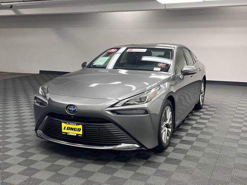 Heavy Metal 2021 Toyota Mirai Base