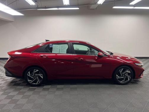 Ultimate Red 2025 Hyundai ELANTRA SEL