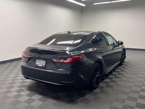 Underground 2025 Toyota Camry SE
