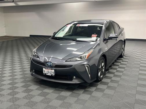 2022 Toyota Prius XLE