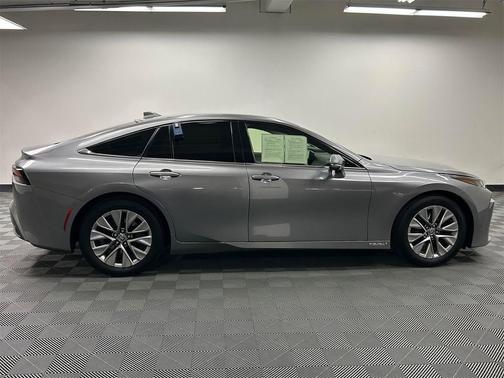 2022 Toyota Mirai Base