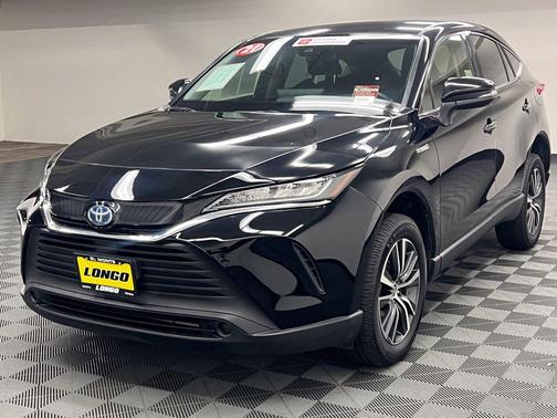 Black 2021 Toyota Venza LE