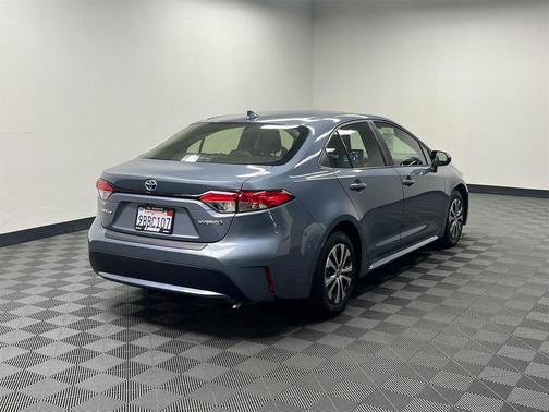 2022 Toyota Corolla Hybrid LE