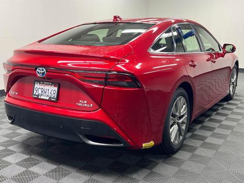 2022 Toyota Mirai Base