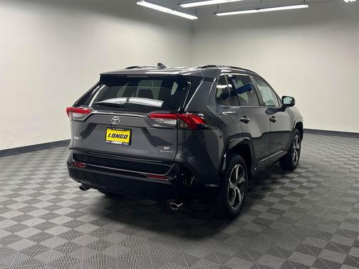 2025 Toyota RAV4 Hybrid SE