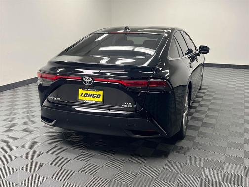 2023 Toyota Mirai Base