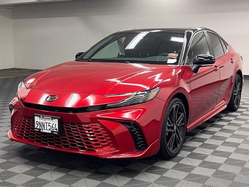 Supersonic Red/Midnight Black Metallic 2025 Toyota Camry XSE