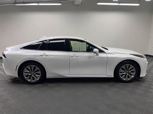Oxygen White 2022 Toyota Mirai Base