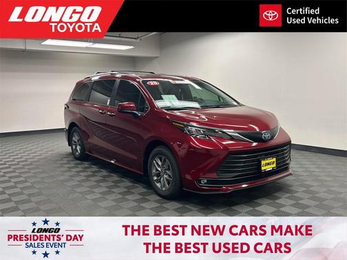 2025 Toyota Sienna XLE