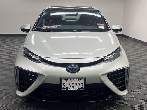 Elemental Silver Metallic 2020 Toyota Mirai Base