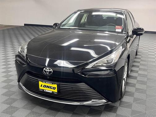 2023 Toyota Mirai Base