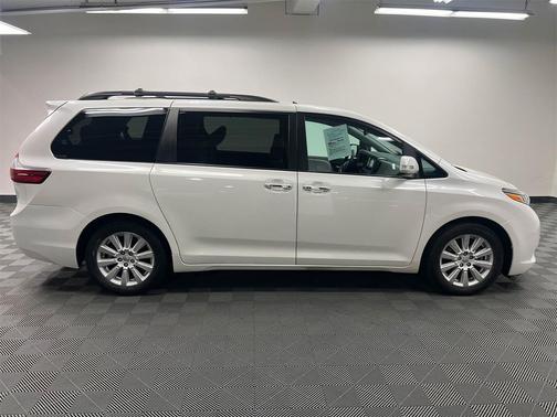 2017 Toyota Sienna Limited Premium