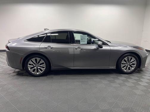 Heavy Metal 2023 Toyota Mirai Base