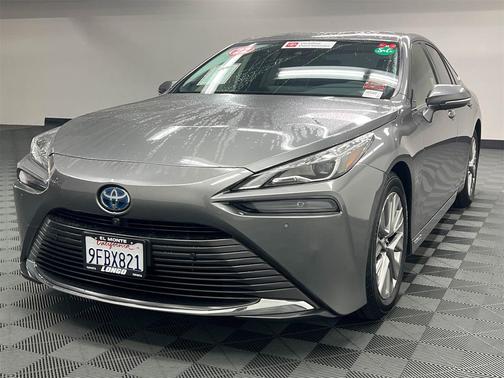 2022 Toyota Mirai Base