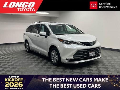 2024 Toyota Sienna Platinum