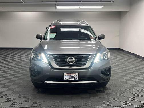 2019 Nissan Pathfinder S