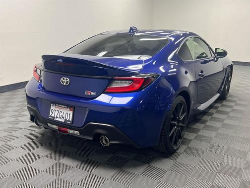 2024 Toyota GR86 Premium