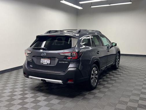 Magnetite Gray Metallic 2024 Subaru Outback Limited