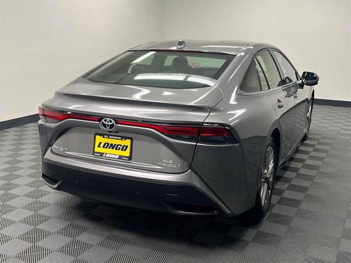 2023 Toyota Mirai Base