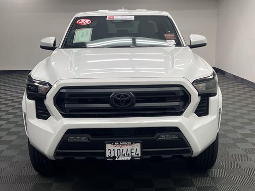 Ice Cap 2025 Toyota Tacoma SR5