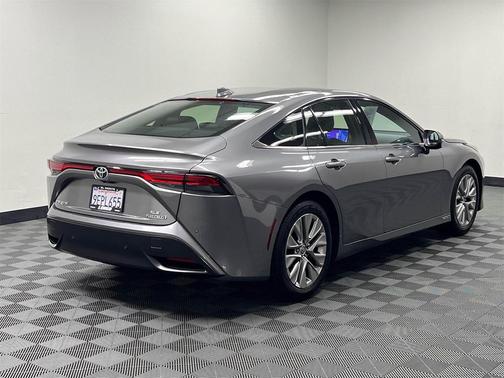 2023 Toyota Mirai Base