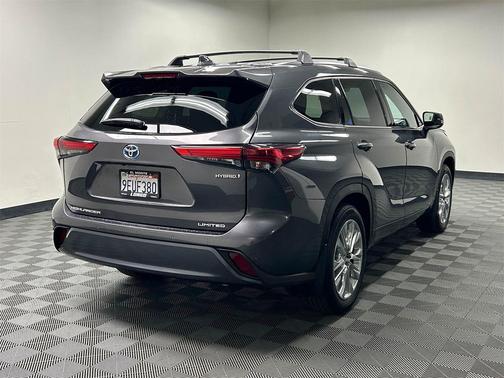 2023 Toyota Highlander Hybrid Limited