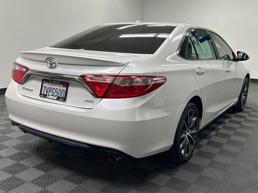 2016 Toyota Camry XSE