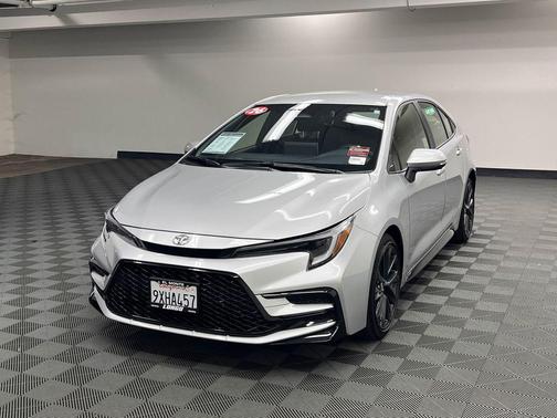 Classic Silver Metallic 2026 Toyota Corolla SE