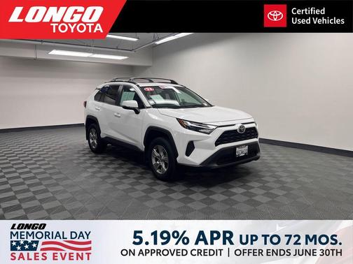 Ice Cap 2023 Toyota RAV4 XLE