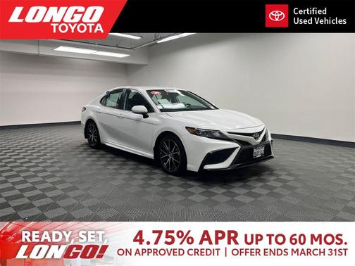 2024 Toyota Camry SE