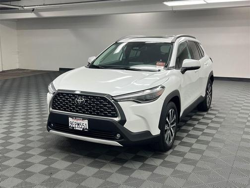 2023 Toyota Corolla Cross XLE