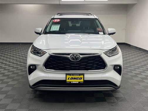 2023 Toyota Highlander Platinum