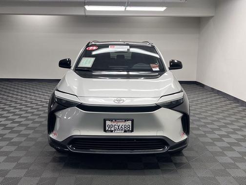 Elemental Silver Metallic 2024 Toyota bZ4X XLE