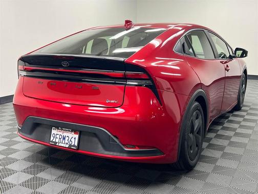 2023 Toyota Prius LE