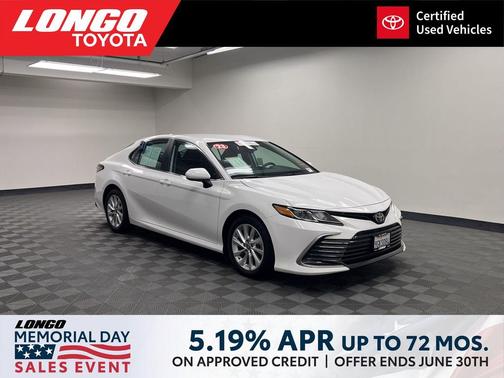 Ice Cap 2023 Toyota Camry LE